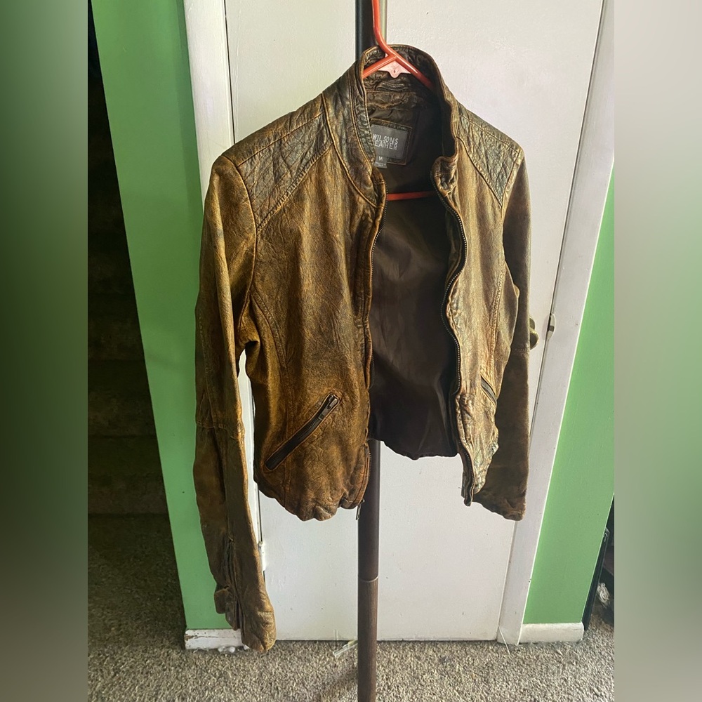 Wilson’s Leather Distressed Cropped Leather Jacket - Picture 9 of 13